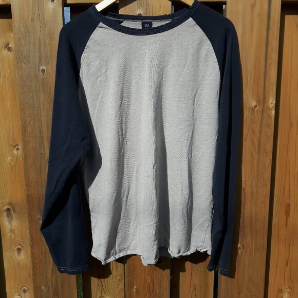 GAP Men's Grey and Navy Long Sleeve Shirt XL - Picture 2 of 3